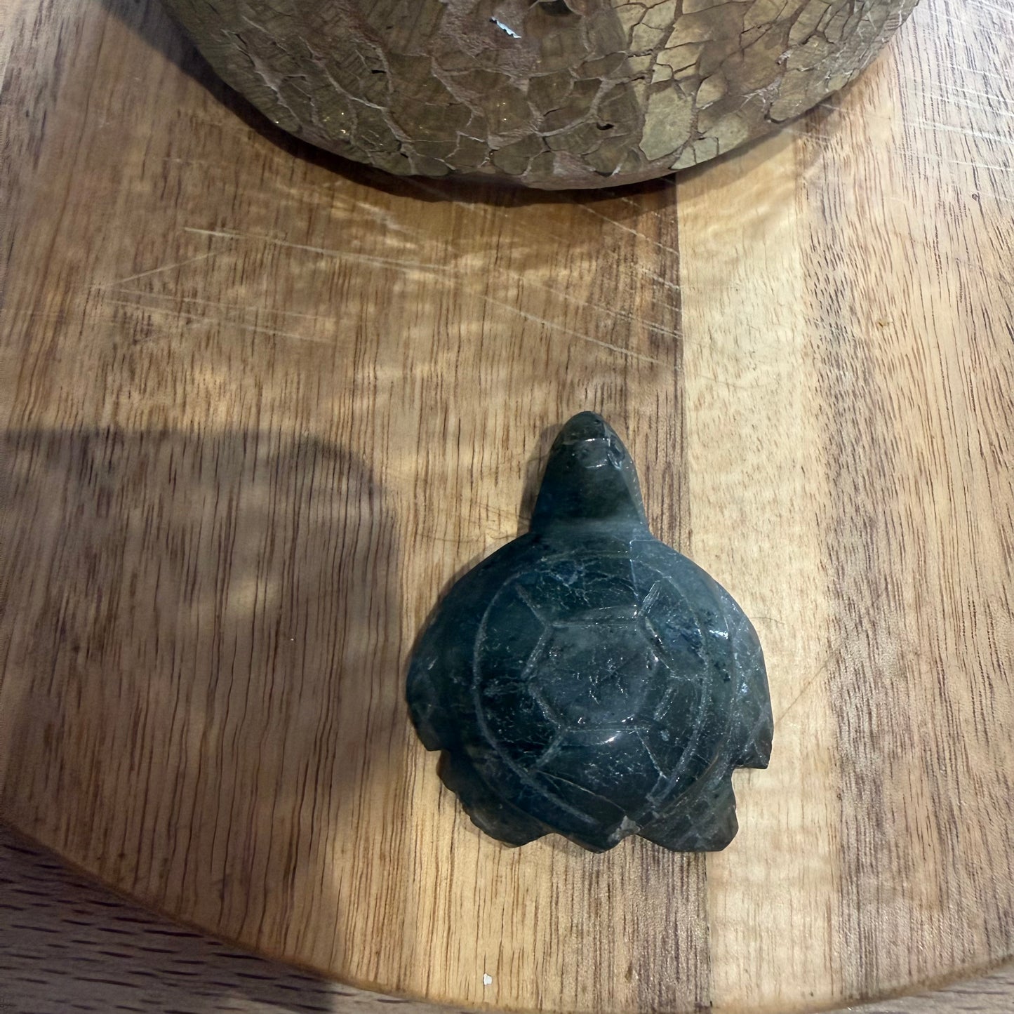 Mini labradorite turtle